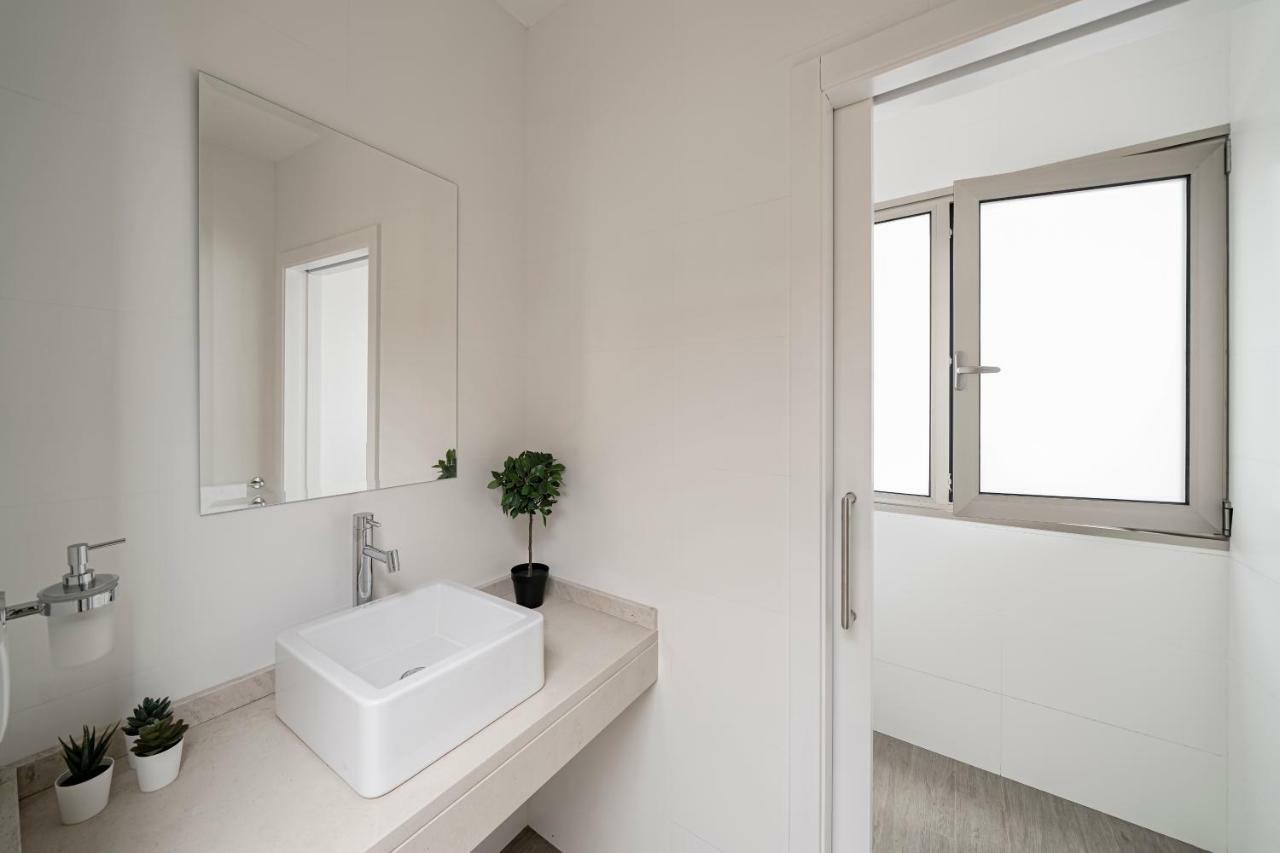 Drapes Design Apartments By An Island Apart Funchal  Exteriör bild