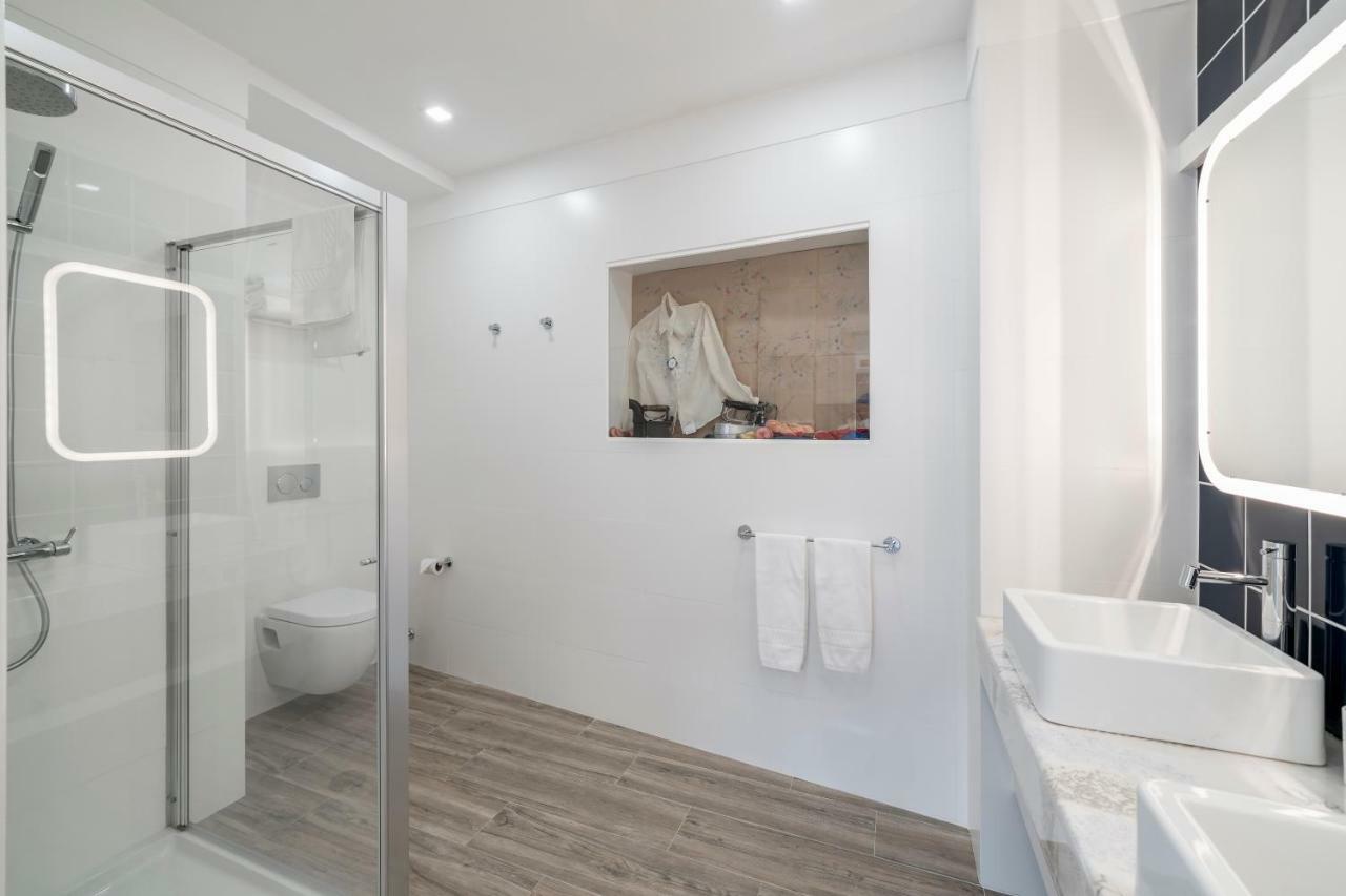 Drapes Design Apartments By An Island Apart Funchal  Exteriör bild