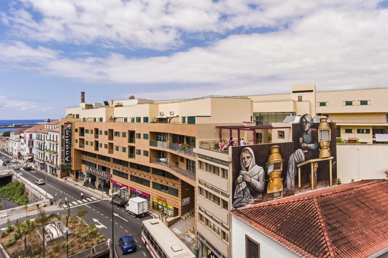 Drapes Design Apartments By An Island Apart Funchal  Exteriör bild